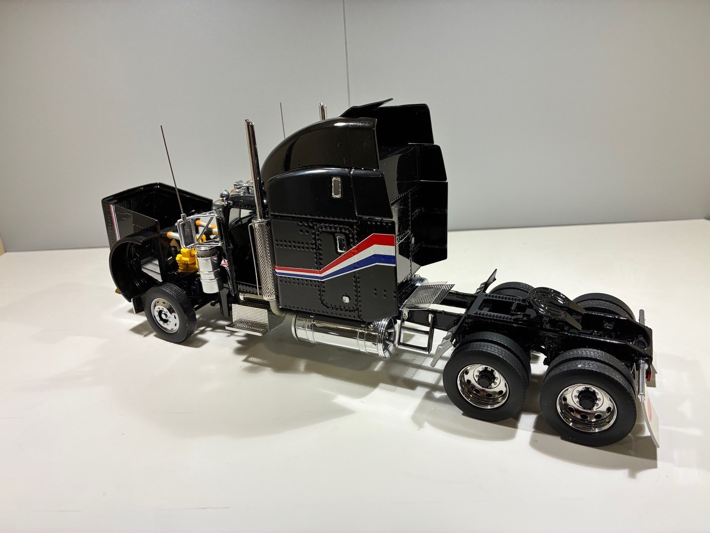 Franklin Mint PETERBILT 379 W/ Refrigerated Trailer 1/32 scale – RARE, VINTAGE