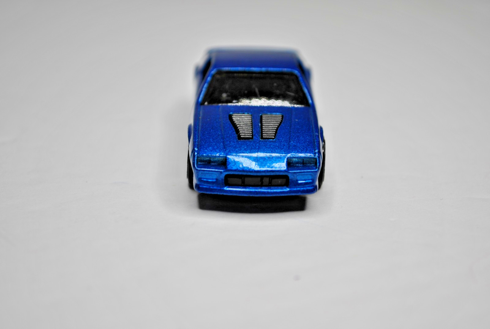Hot Wheels Camaro IROC Z lot of 3 Red Black and blue multipack exclusive Loose