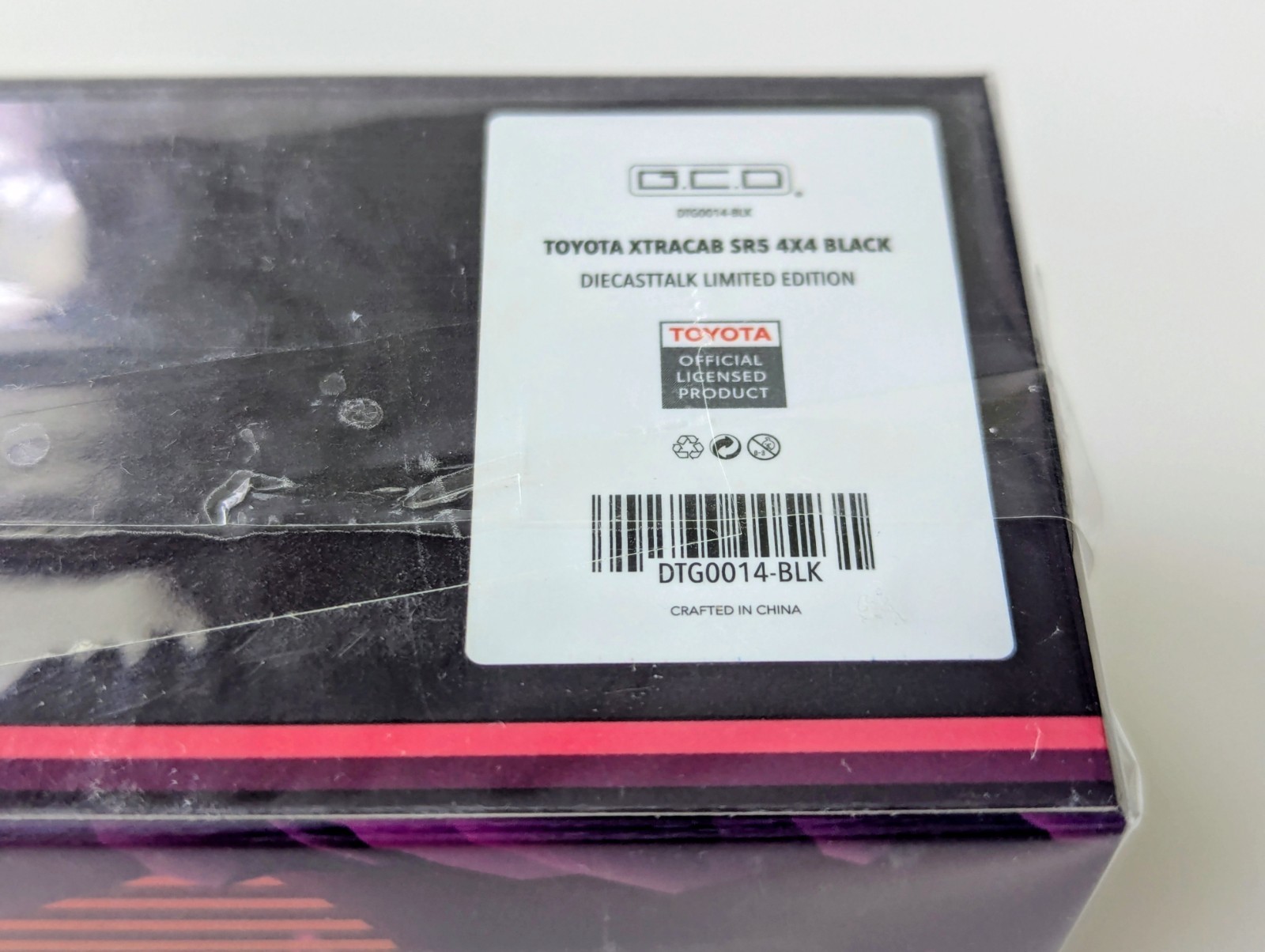 GCD 1/64 *RAW CHASE* Toyota Xtracab SR5 4×4 BTTF style Diecasttalk exclusive