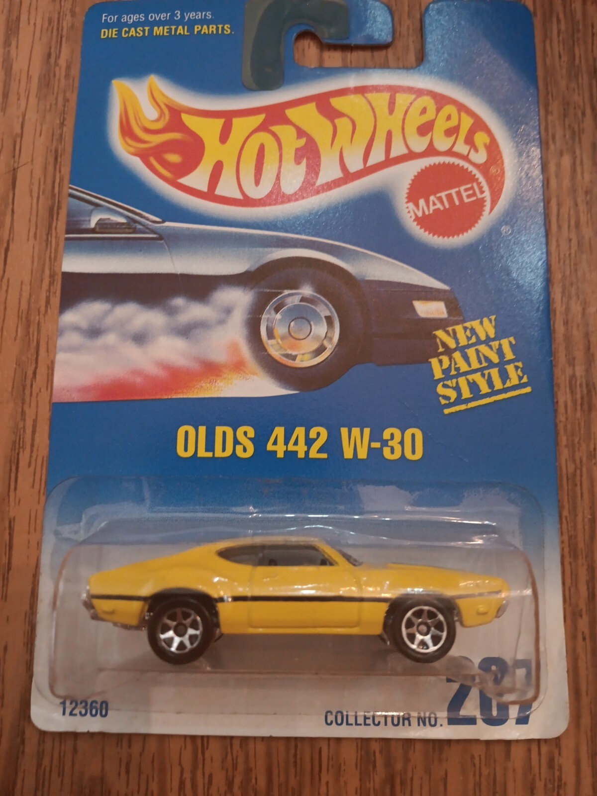 1991 Hot Wheels #267 OLDS 442 W-30 (Blue & White Card Chrome Base 7 Spoke Rims)