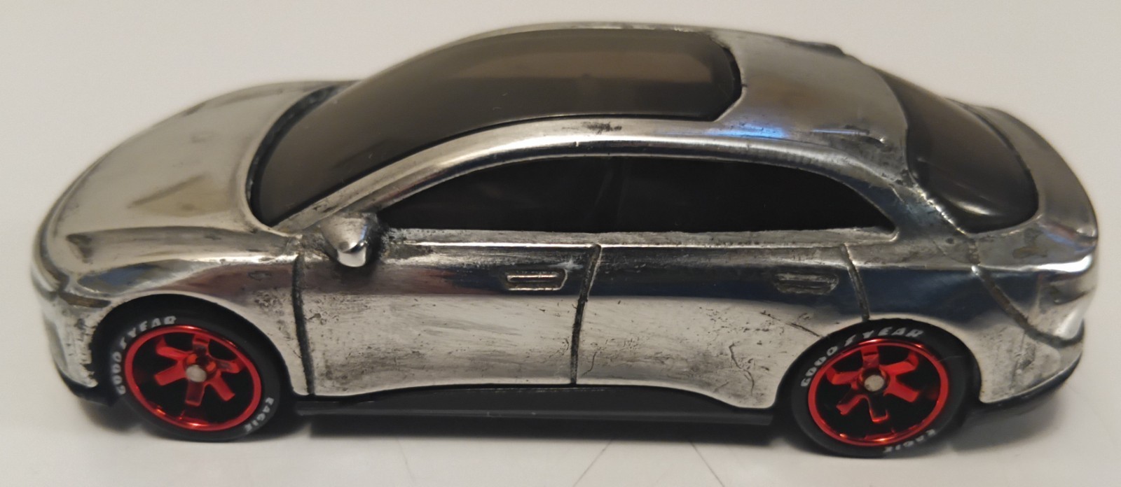 Hot Wheels: Lucid Air (Gone in Sixty Seconds Series 4-Honoka)