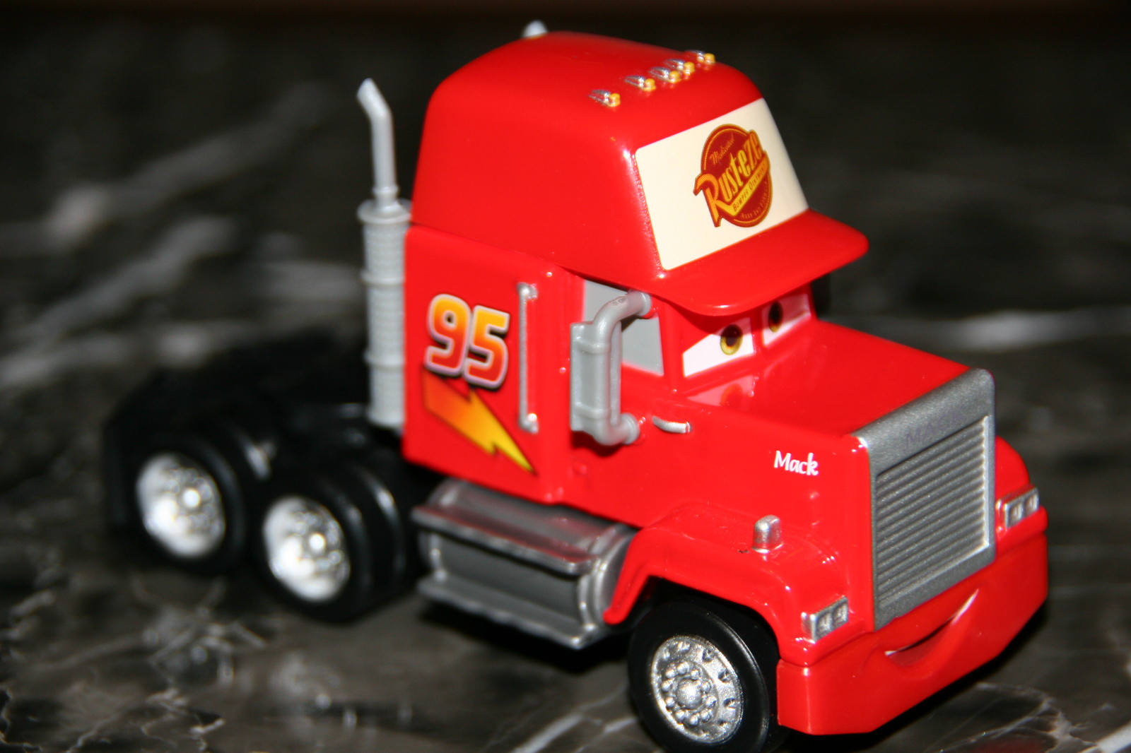 DISNEY PIXAR CARS “MACK,” NEW IN PACKAGE, DELUXE MODEL, 1:55 SCALE, SHIP WW