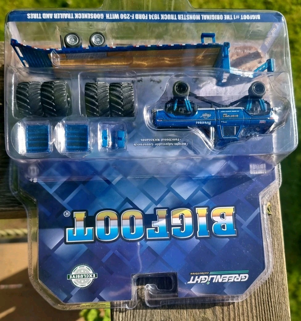 2019 Exclusive Greenlight Collections Limited Edition BIGFOOT With Trailer MIP