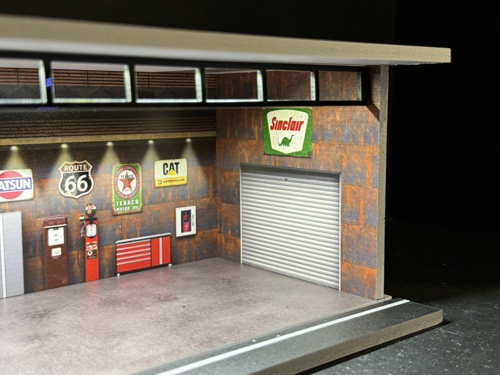 Classic Patina Theme FOR Hot Wheels 1:64 Model Diorama Garage LED Lighting!
