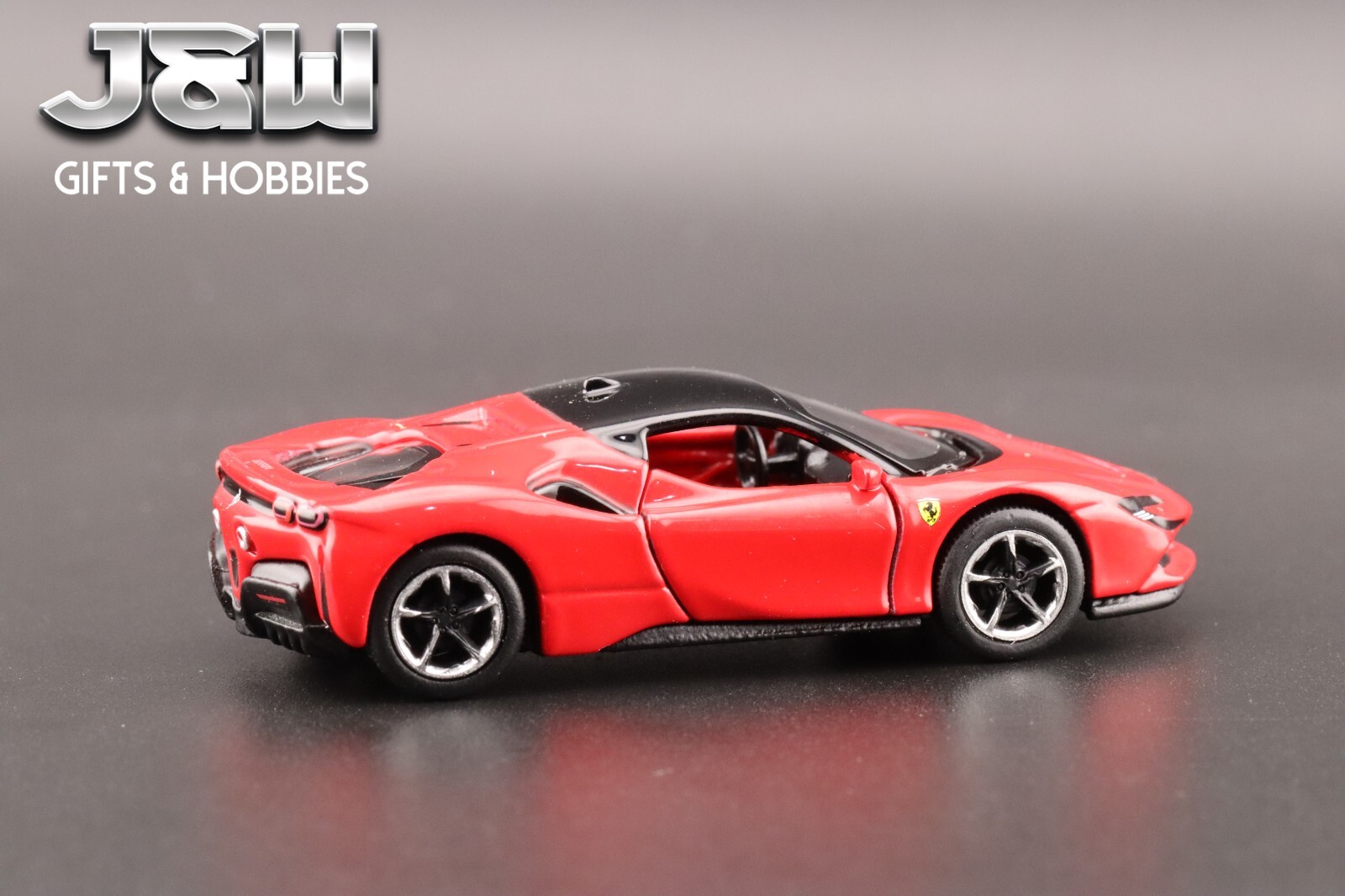 Maisto Ferrari SF90 Stradale Red Speed Icons 15700-24D-RD 1/64