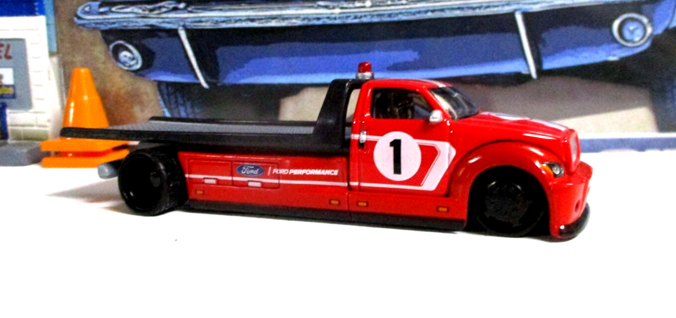 Maisto Design Elite Flatbed Transport New/Loose Metal/Plastic Rubber Tires!