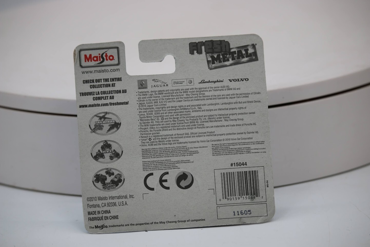 Maisto Fresh Metal Replica 1:64 Diecast NIB Sealed Silver