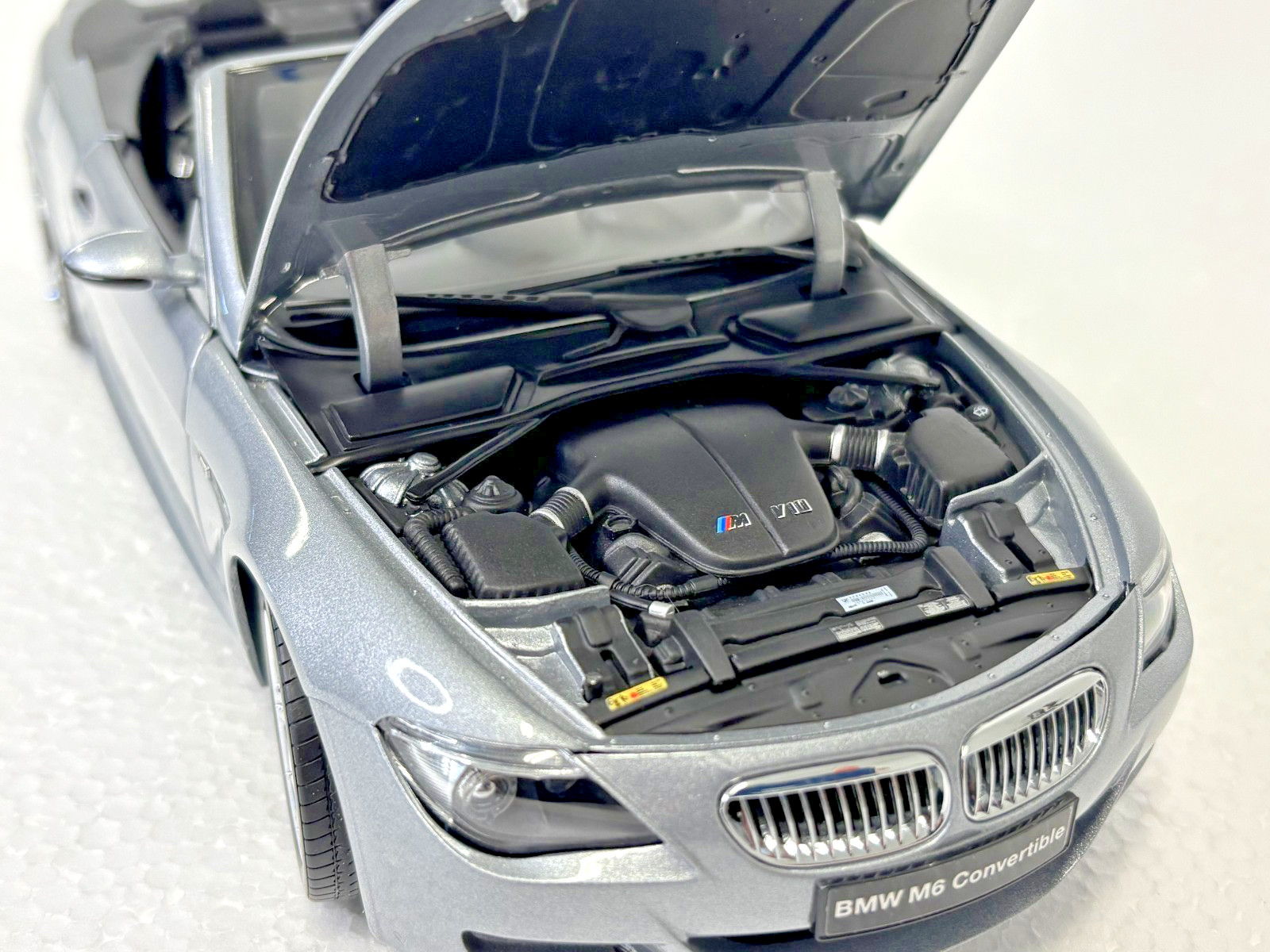 Rare * BMW M6 Convertible / Cabrio * Kyosho * 1/18 * Hard Top * Dark Gray * New