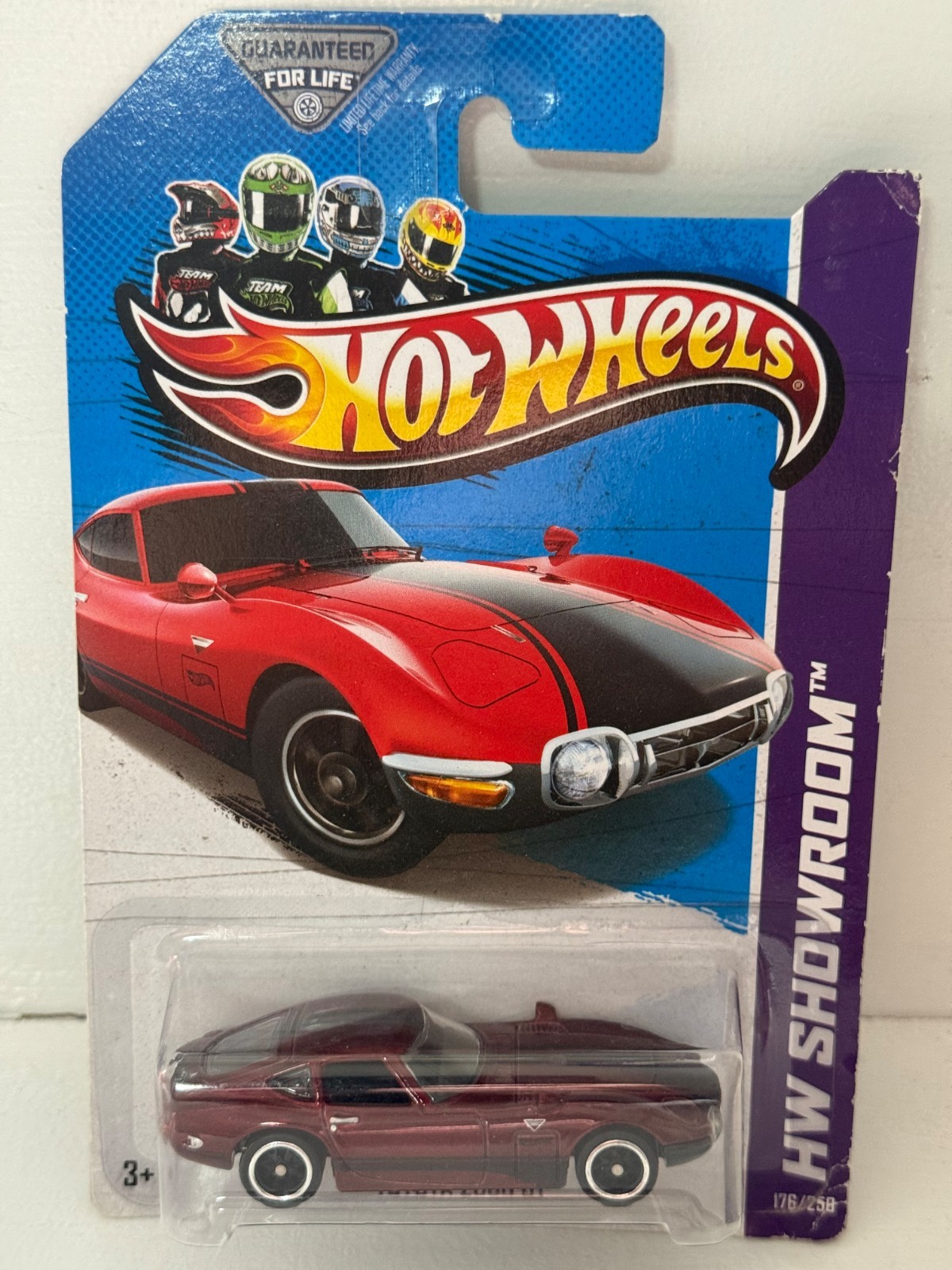 2013 HOT WHEELS SUPER TREASURE HUNT HW SHOWROOM TOYOTA 2000 GT 1:64