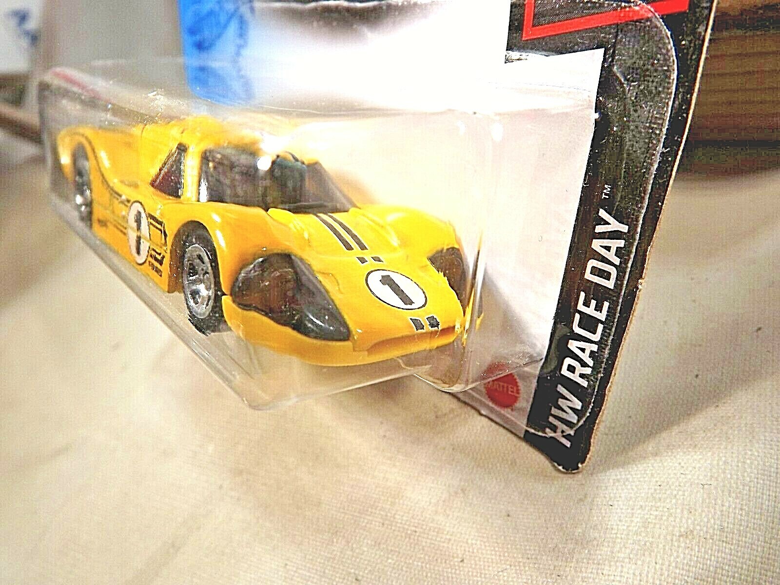 2021 Hot Wheels #106 HW Race Day 8/10 ’67 FORD GT40 MK.IV Yellow w/Chrome 5 Sp