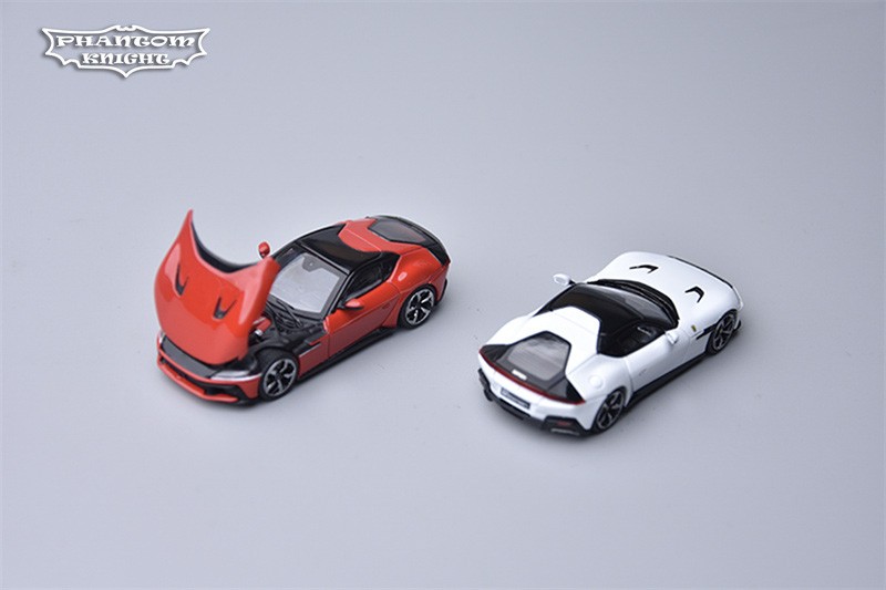 Phantom Knight PK 1:64 12 Cilindri Coupe Diecast Model Car