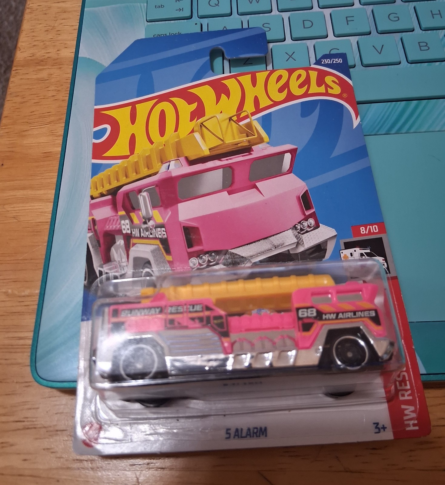 Hot Wheels HW Rescue 5 Alarm Pink Fire Engine – Mint on Card – 2022 Mattel