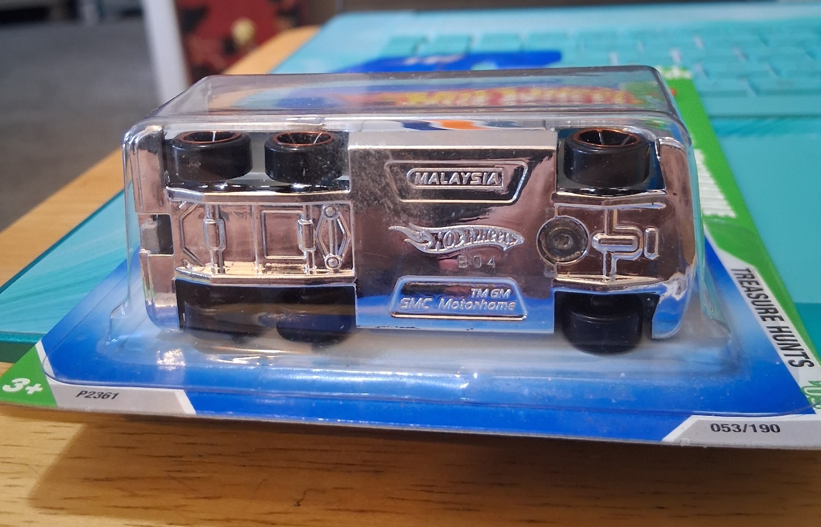 Hot Wheels 2009 Treasure Hunts – GMC Motorhome 1972 – Mint on Card