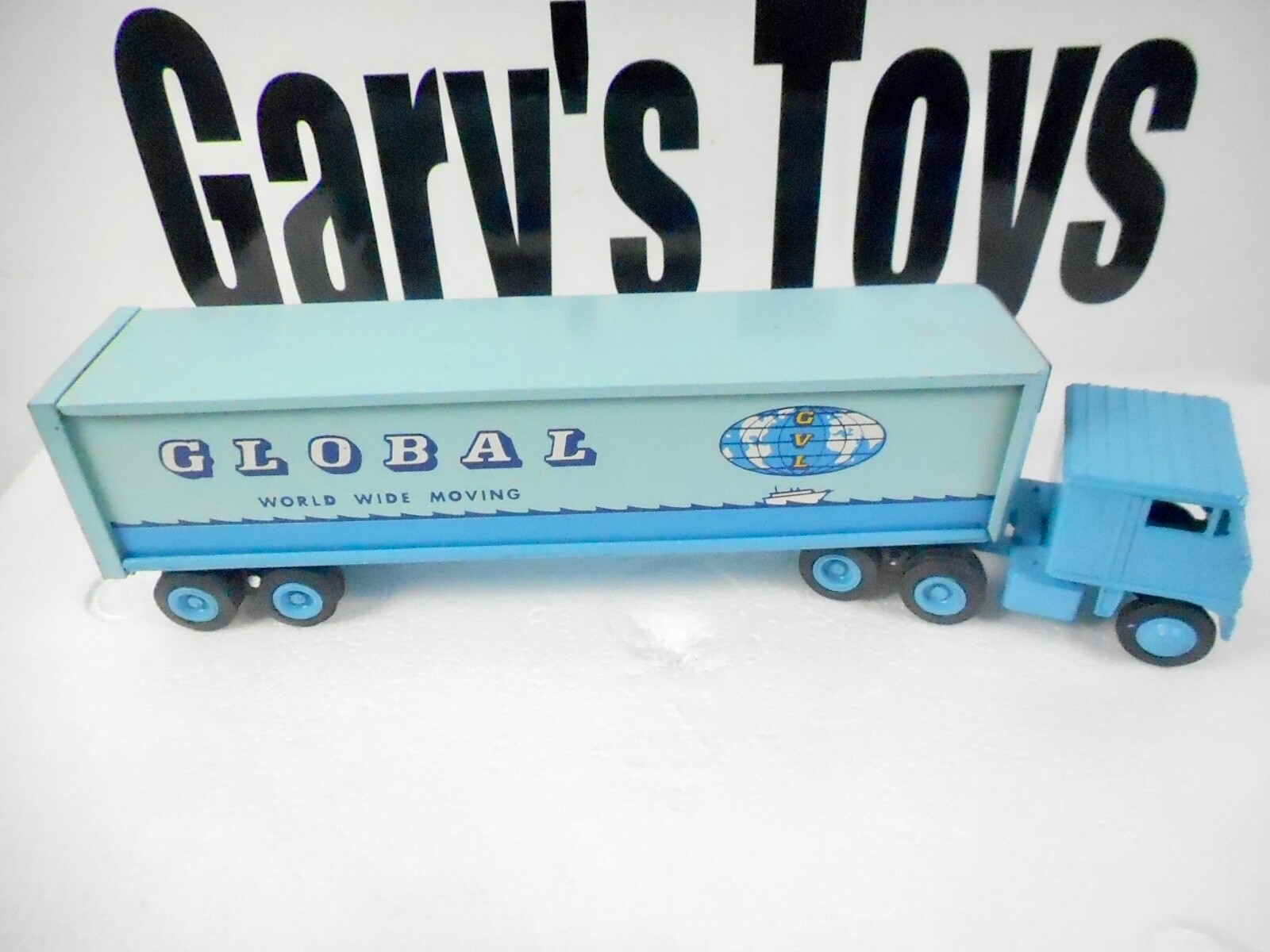 Winross Global Moving Tractor Trailer 1:64 Scale. E