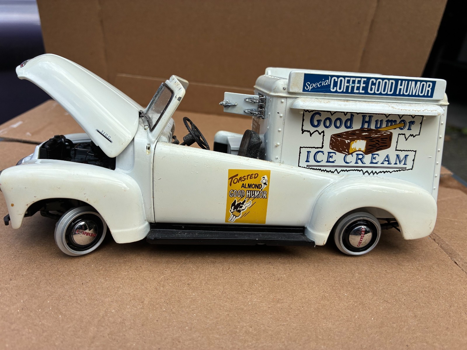 Danbury Mint 1953 Chevy Good Humor ice cream truck-missing parts