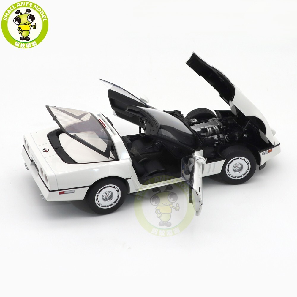 1/18 Autoart 71243 Chevrolet Corvette C4 1986 Diecast Model Car Gifts For Father