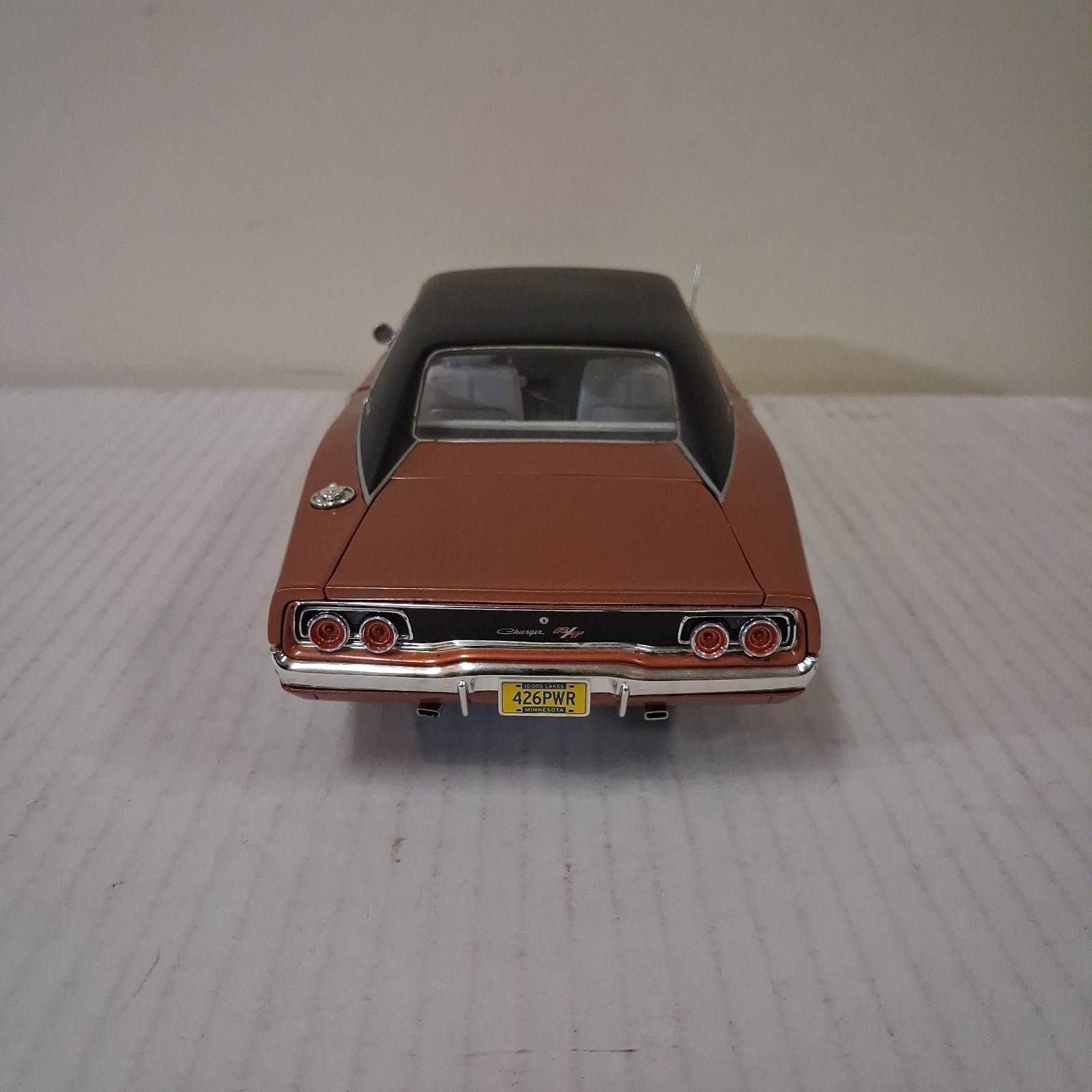 AUTO WORLD 1/18 Diecast BRONZE 1968 DODGE CHARGER R/T SPECIAL 1 OF 1002 Copper
