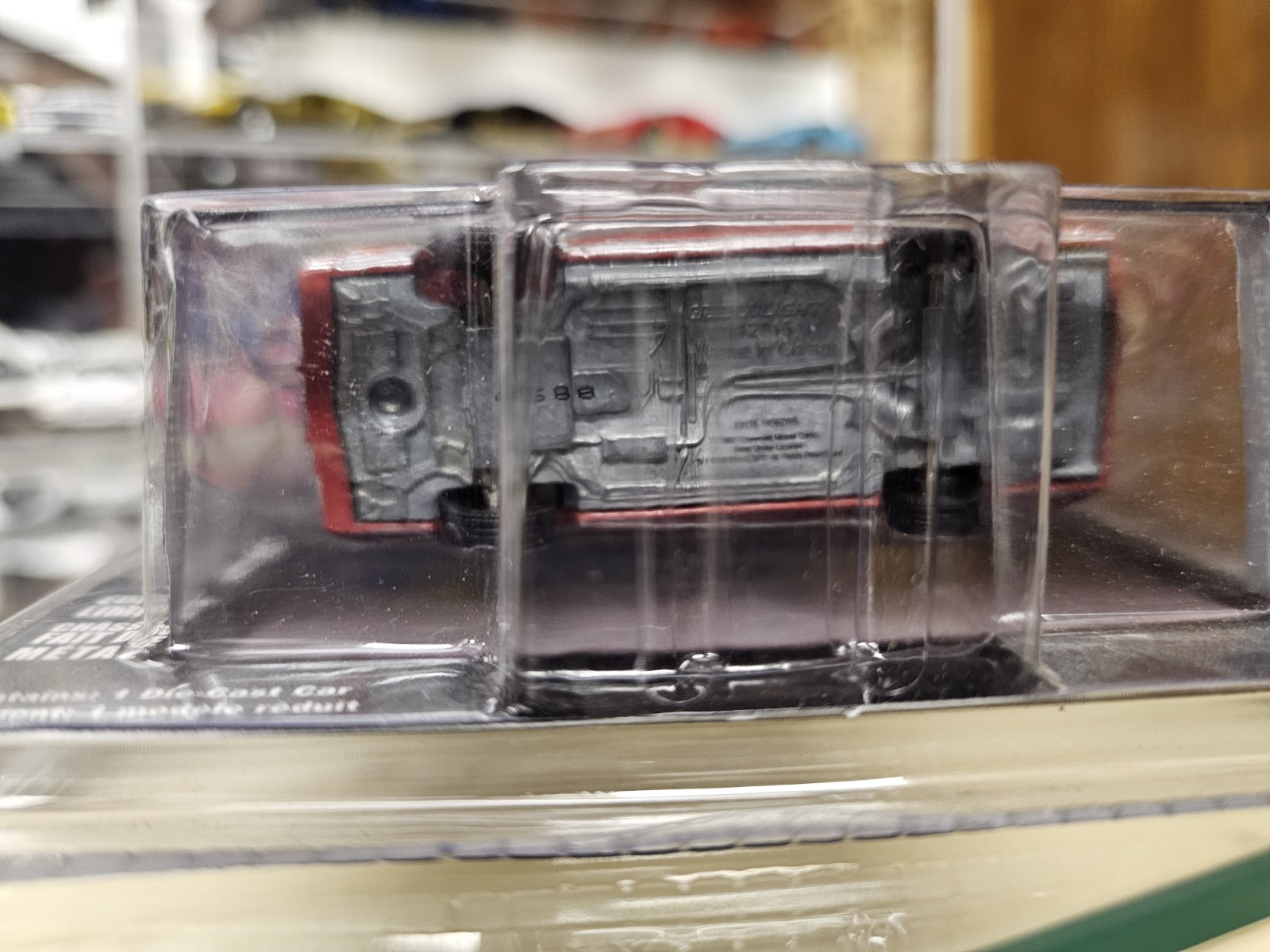 GreenLight 1982 Chevrolet Monte Carlo Red Hollywood Series 13 Breaking Bad
