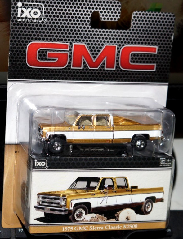 IXO 1975 GMC Sierra Classic K2500 Crewcab Squarebody 1979 Chey Scottsdale Lot