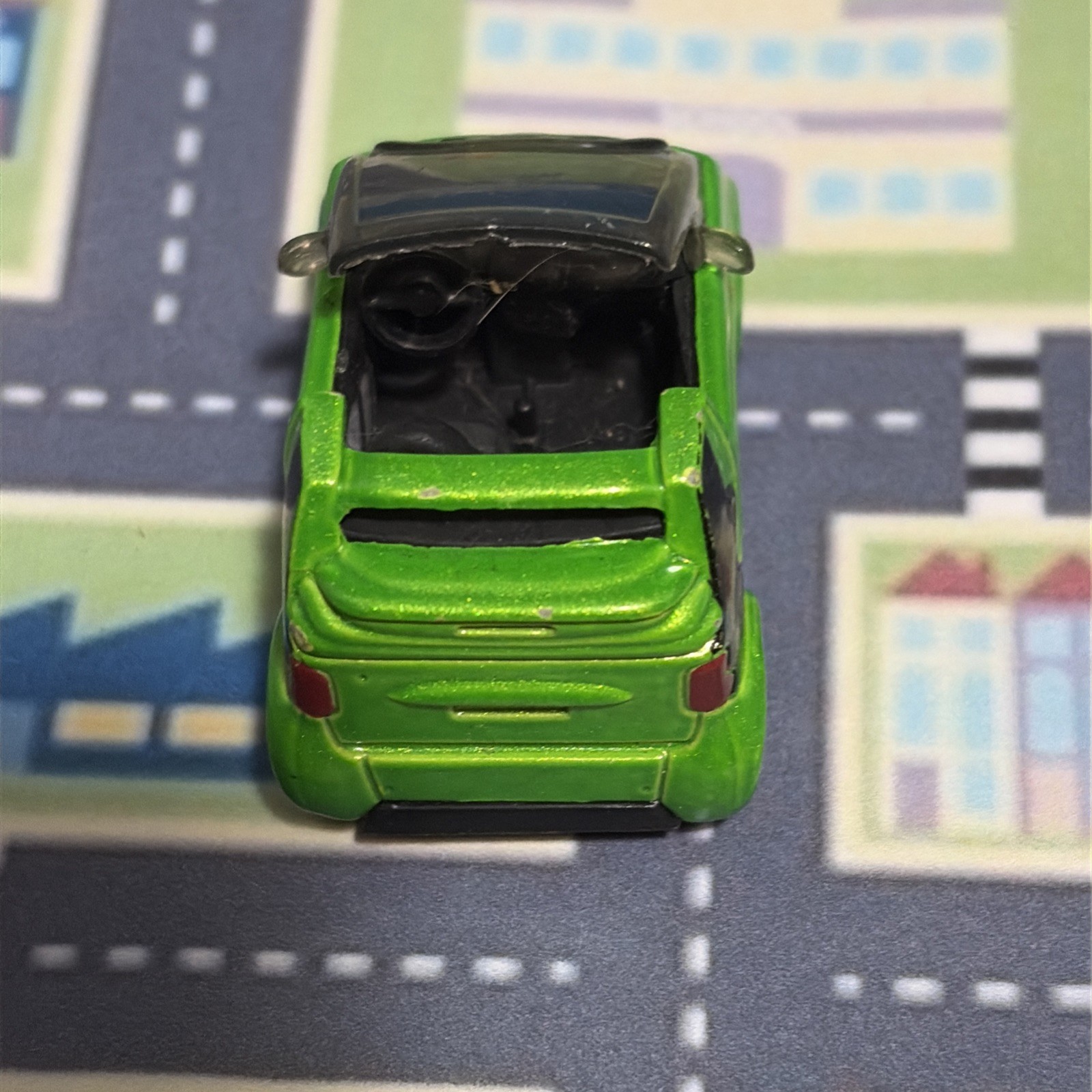 2009 Matchbox MBX Metro Rides #28 Smart Fortwo Cabrio Green Metallic 1:64 NM