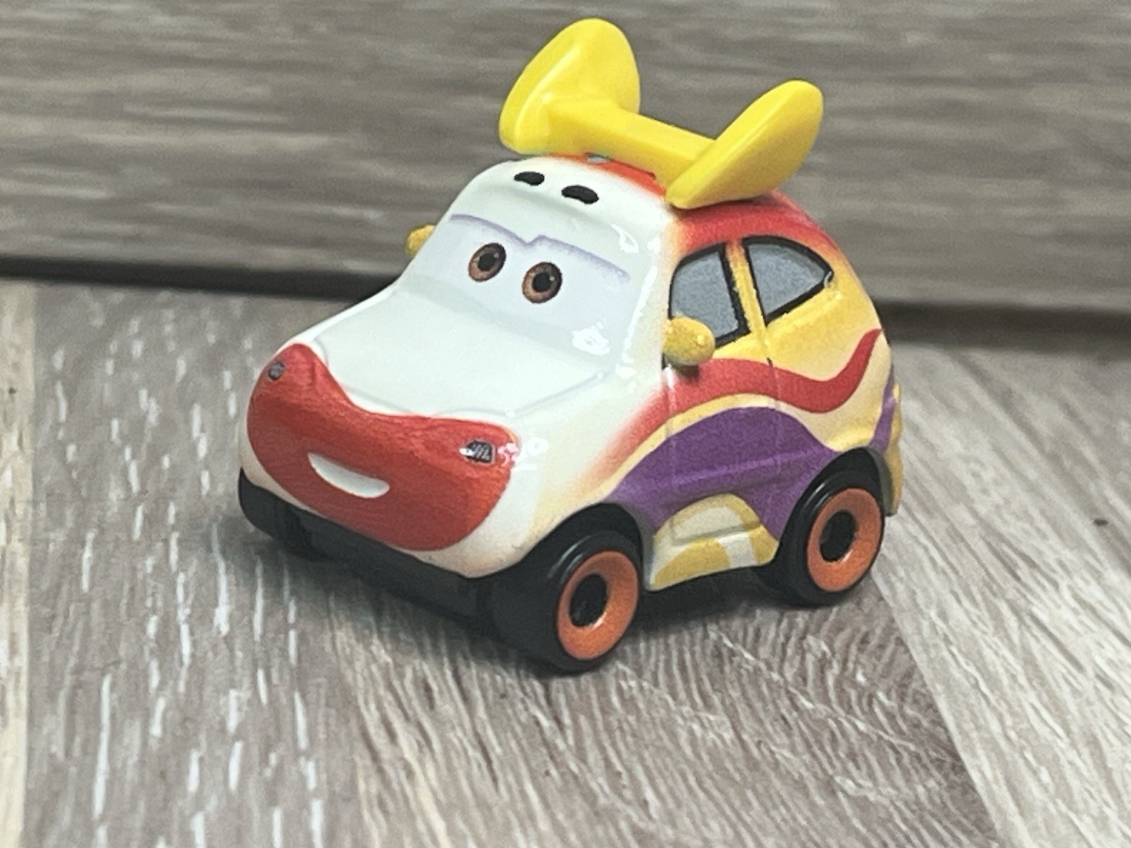 LOT OF 3 Disney Pixar Cars Mini Racers Metallic Ivy Performer , Roadette Marker