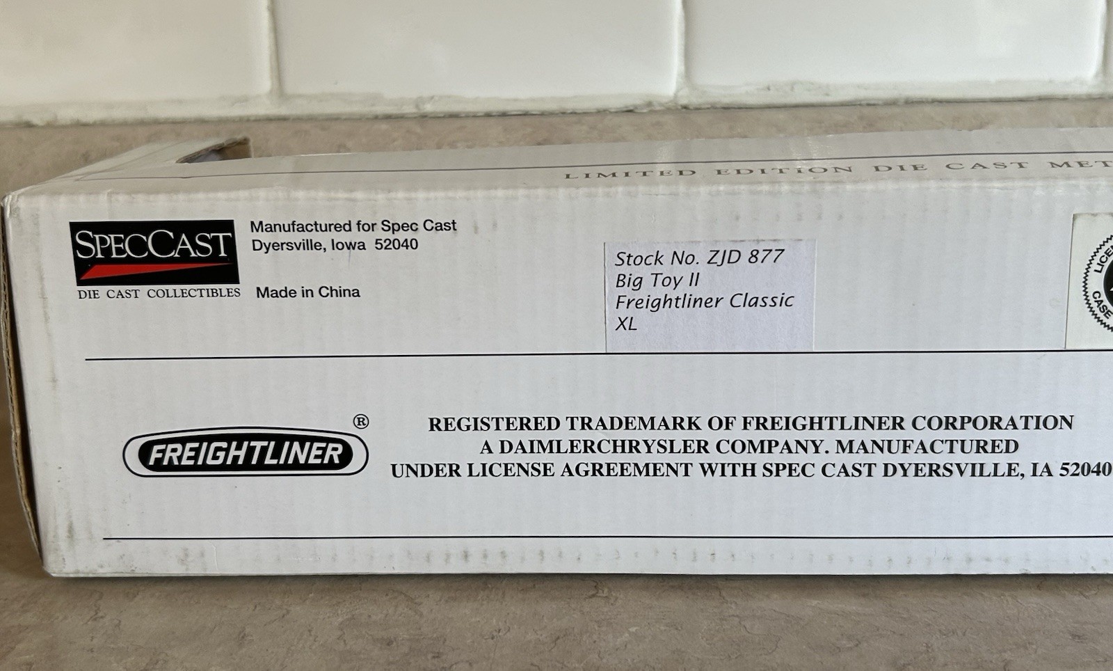 SPECCAST The Toy Box Roberts Pulling Team Freightliner Semi Tractor & Trailer