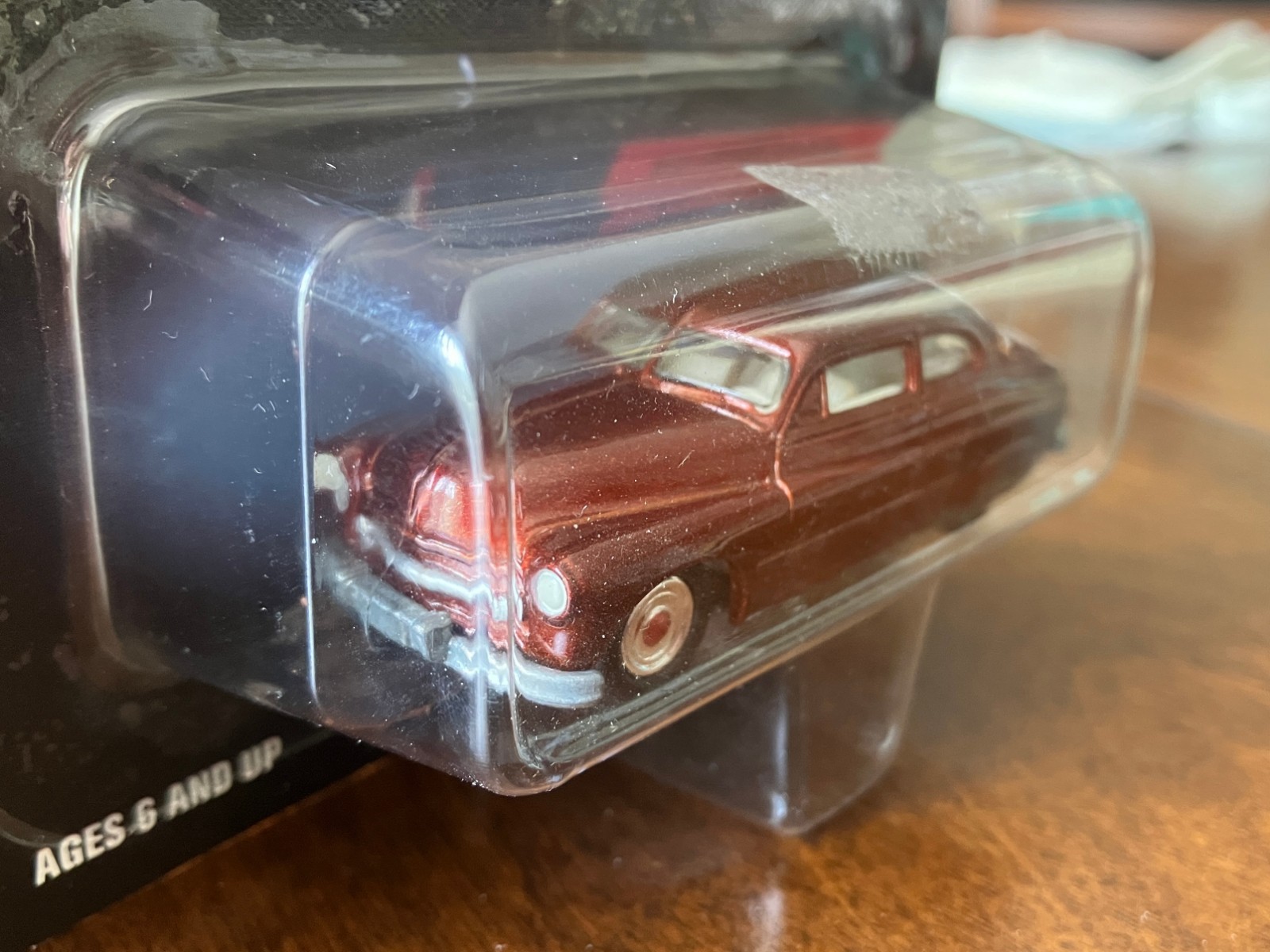 Johnny Lightning American Graffiti 1/64 1949 ’49 Custom Mercury Coupe red sealed