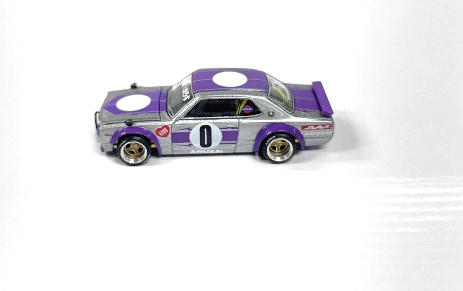 Kaido House Nissan 2000GT-R (KPGC10) Kaido Works V1 #0 1/64 Model KHMG165-3G