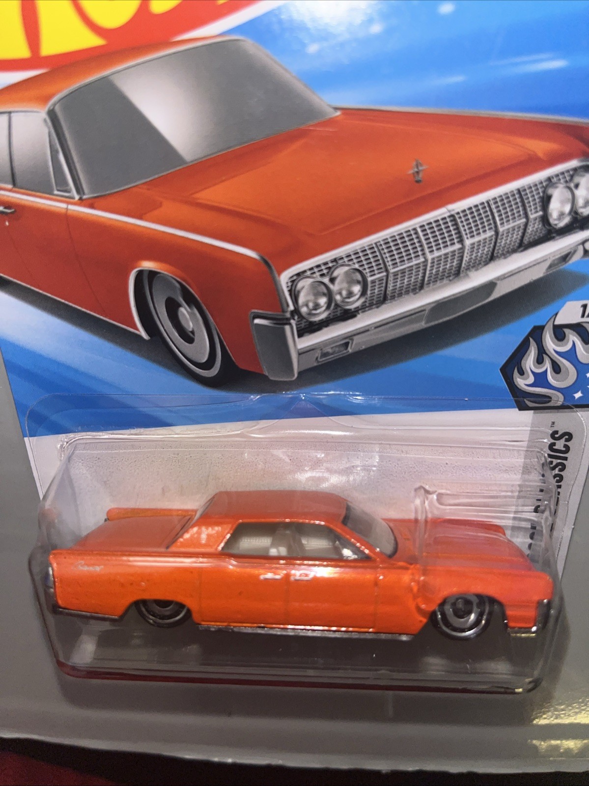 Hot Wheels Classics ’64 Lincoln Continental Orange Diecast 1:64 Unopened