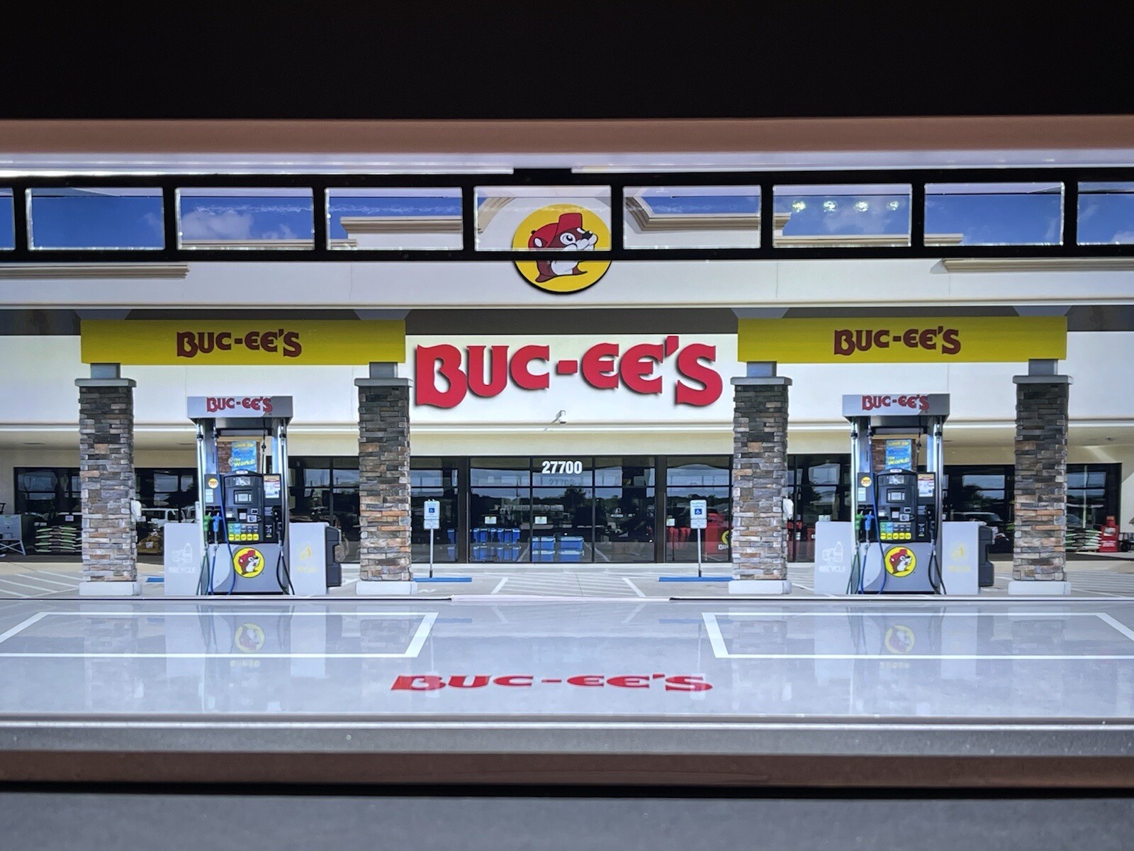 Buc-ee’s Theme 1:64 Model Garage Diorama LED Lighting! FAST SHIP FOR Hot Wheels
