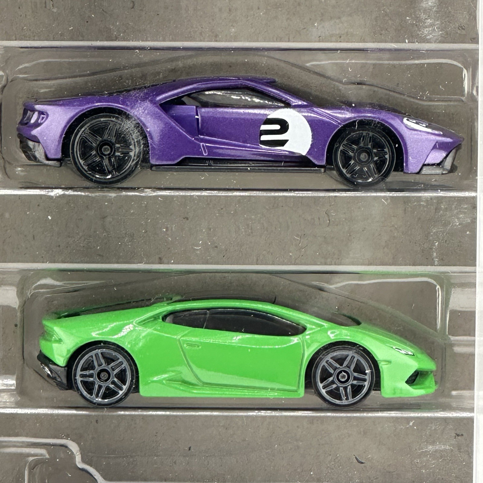 Hot Wheels HW Motor Show 5 Car Gift Pack Ferrari Ford Lamborghini Lotus