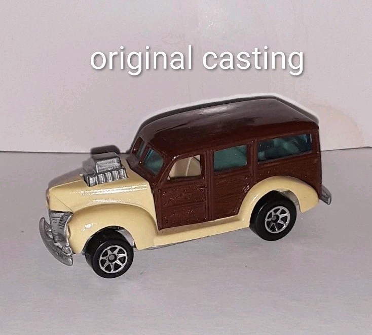 1/64 Custom Made Hot Wheels 40s “Woodie” Panel Delivery Van Black