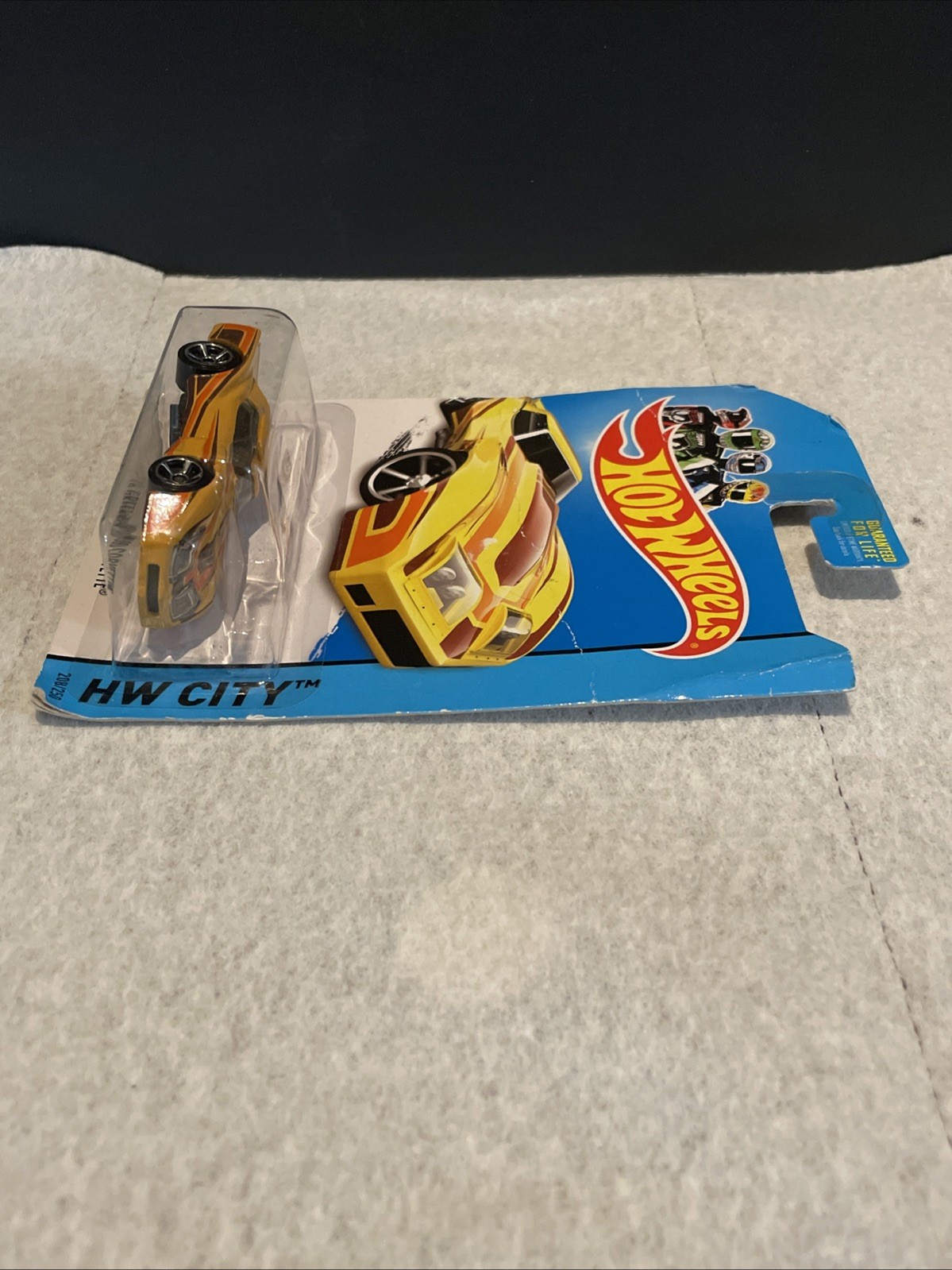 Hot Wheels HW Showroom ’76 Greenwood Corvette Sealed Yellow