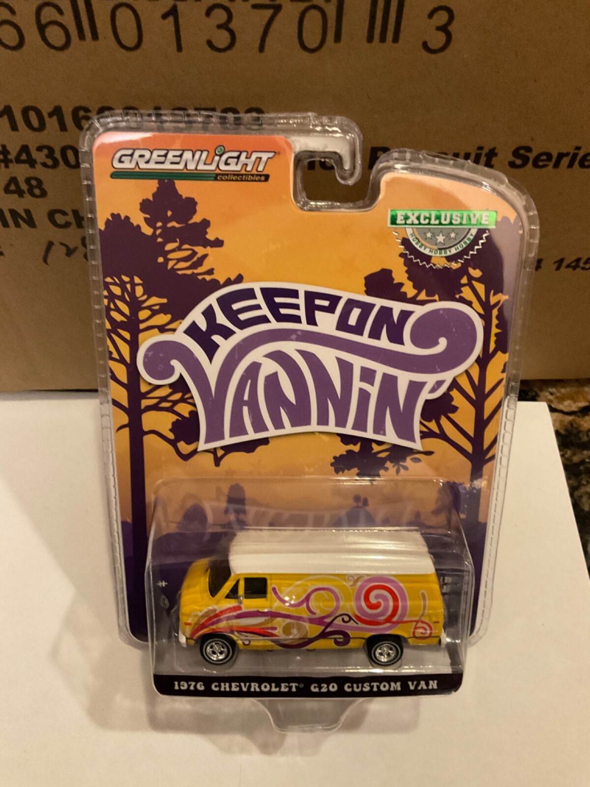 Greenlight Hobby Exclusive Keep on Vannin’ 1976 Chevrolet G20 van