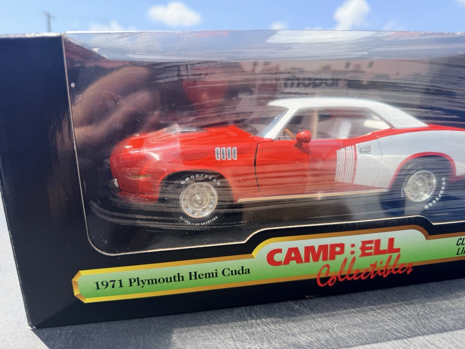 VINTAGE ERTL 1971 Plymouth Hemi Cuda red Campbell Collectibles 2001 Club Mopar