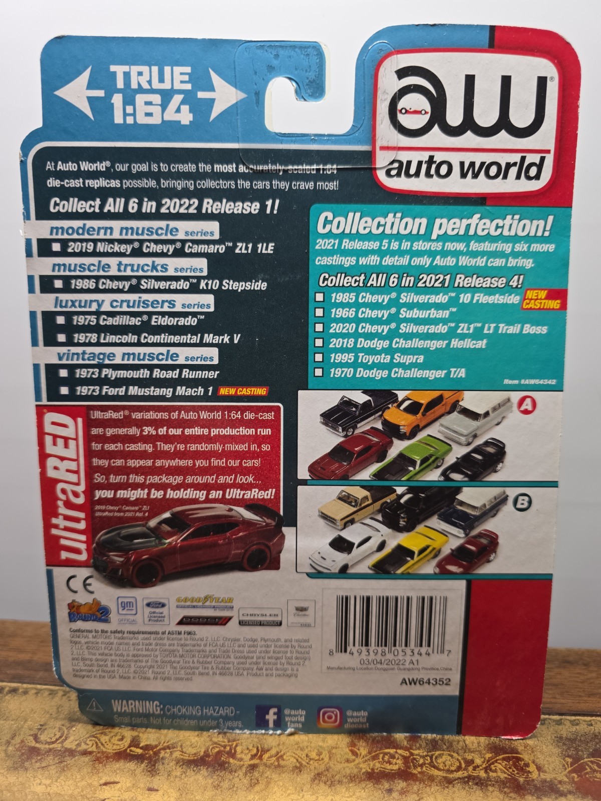 Auto World Premium Vintage Muscle 1973 Ford Mustang Mach 1 IVY BRONZE POLY NIP