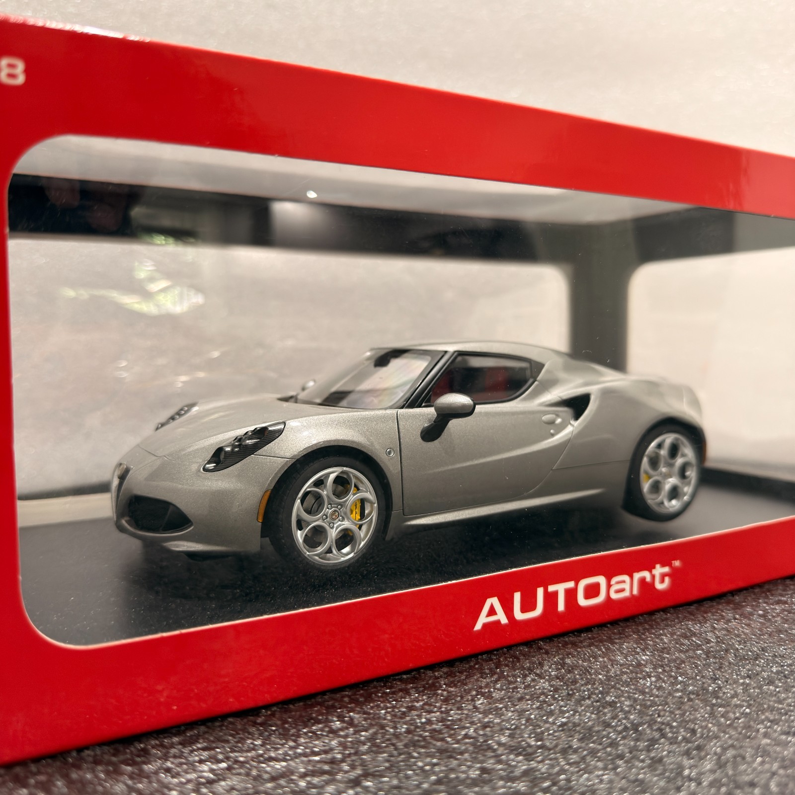 1:18 AUTOart Alfa Romeo 4C Metallic Gray 70187 RARE!