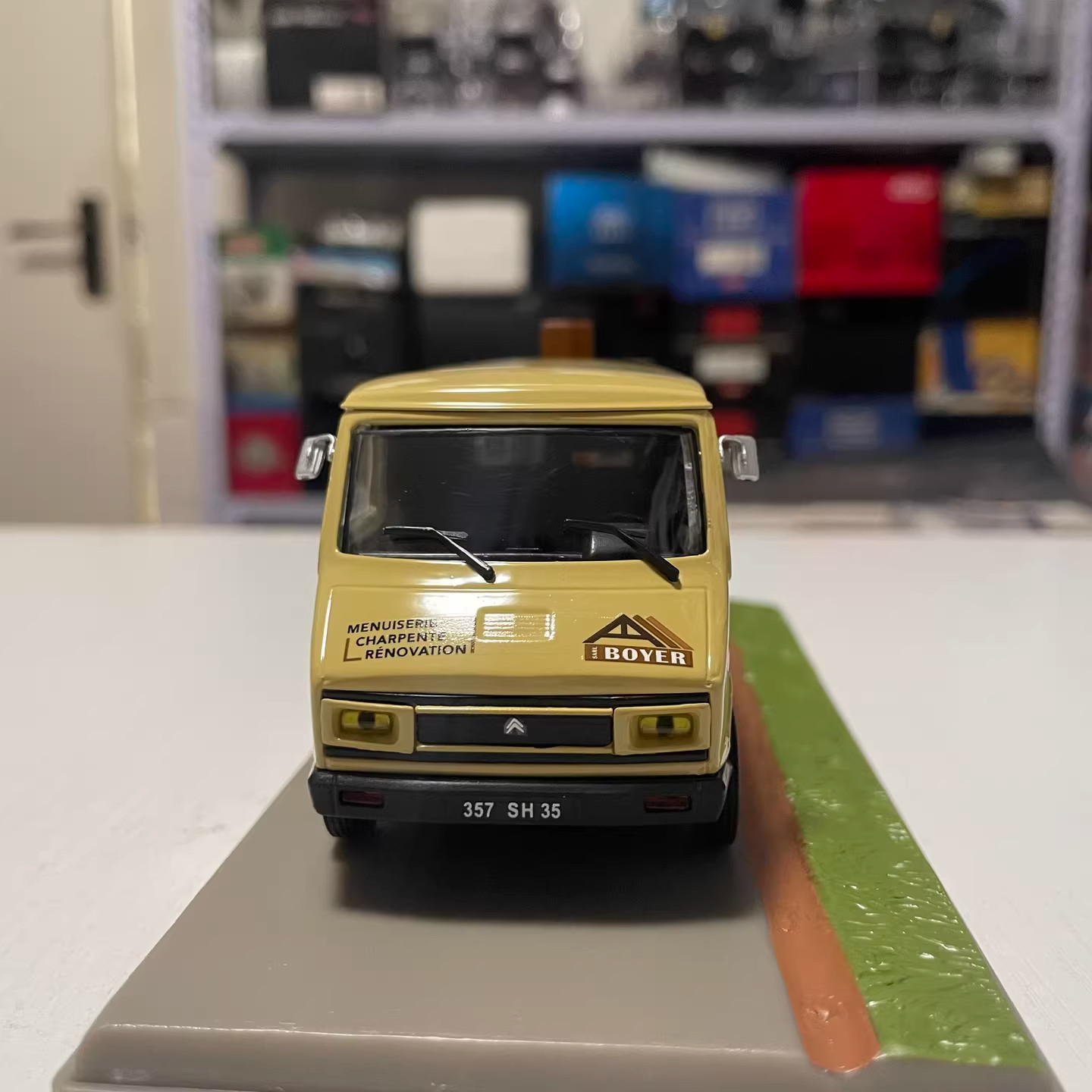 1:43 ATLAS/ELIGOR Citroen C35 BOYER Diecast Model