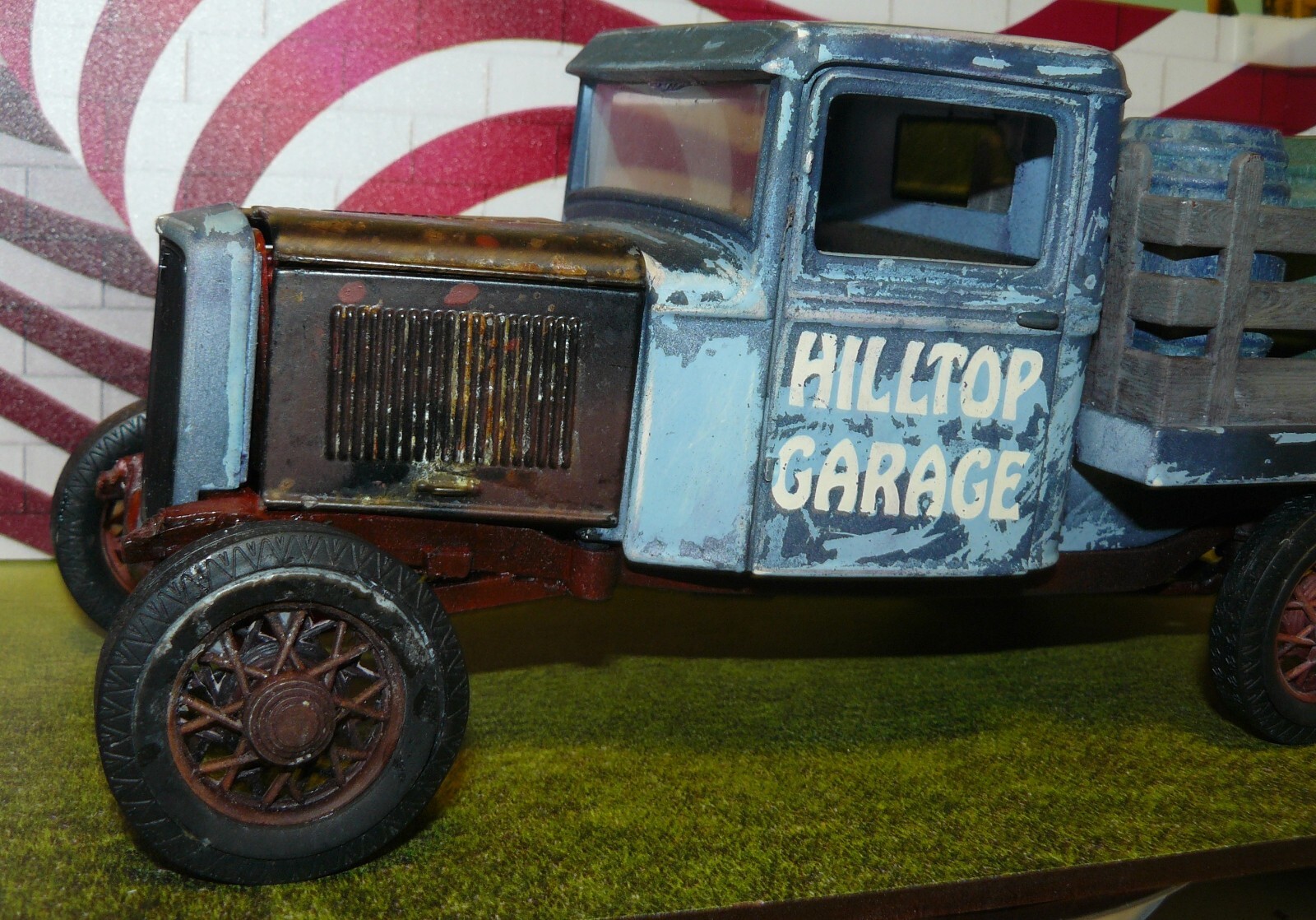 1/18 (IBWB) 1934 Ford stake bed , rusted barn find , rat rod