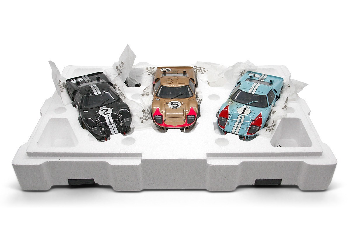 ’66 Ford GT40 MK II (1:18) “LeMans Gift Set” Diecast Cars (3), Exoto (#RLG18SC2)