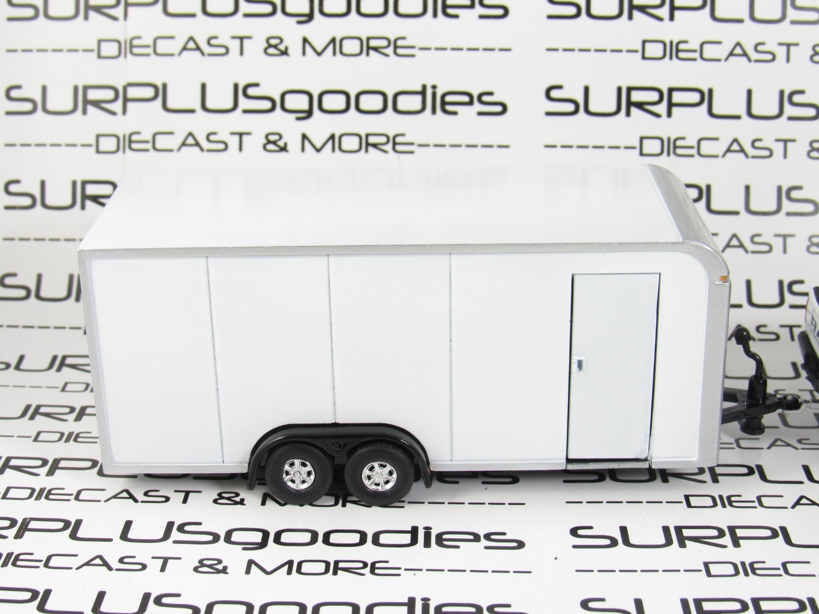 Greenlight LOOSE White 2017 DODGE RAM 2500 POWER WAGON w/White Enclosed Trailer