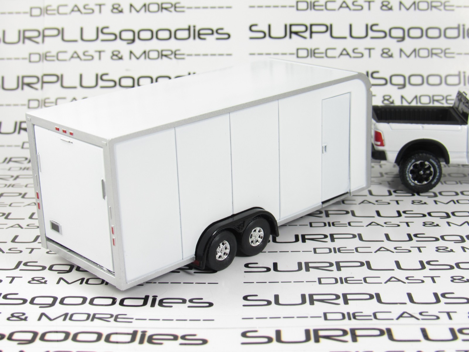 Greenlight LOOSE White 2017 DODGE RAM 2500 POWER WAGON w/White Enclosed Trailer