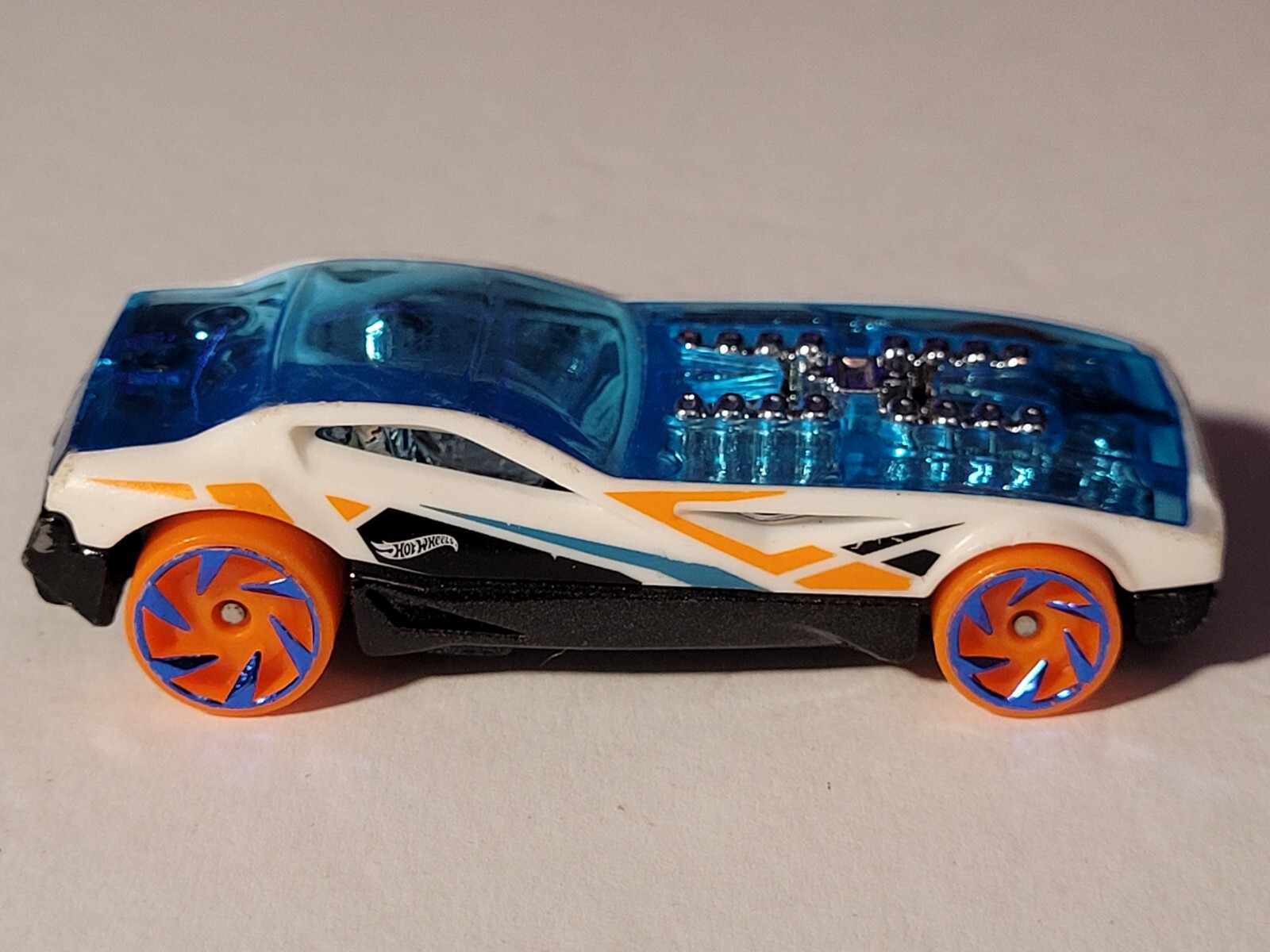 Rare 2009 Hot Wheels Bye Focal II Clear Blue/White Die-Cast 1:64 Concept Car