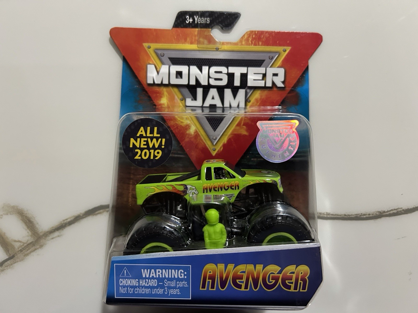 New 2019 Spin Master Monster Jam Series 2 Avenger Green Pickup HTF 1/64