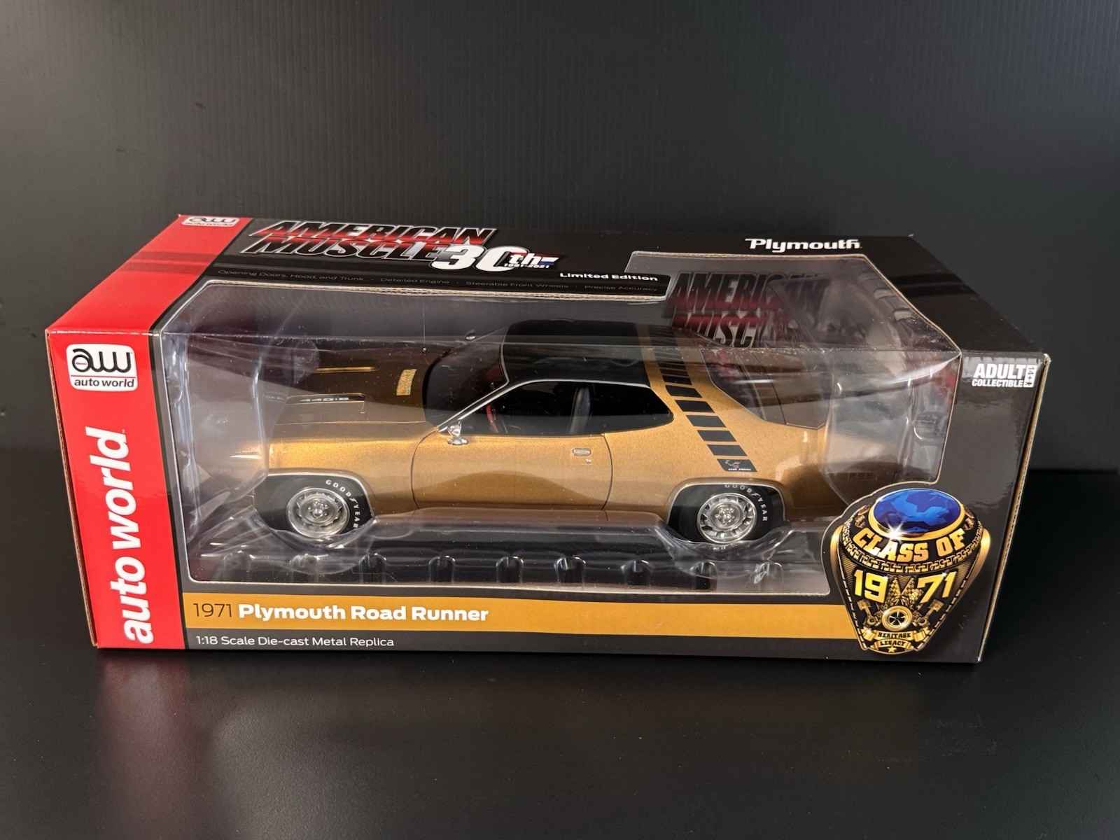 1971 Plymouth Road Runner Gold Leaf Metallic 1/18 Auto World HTF !