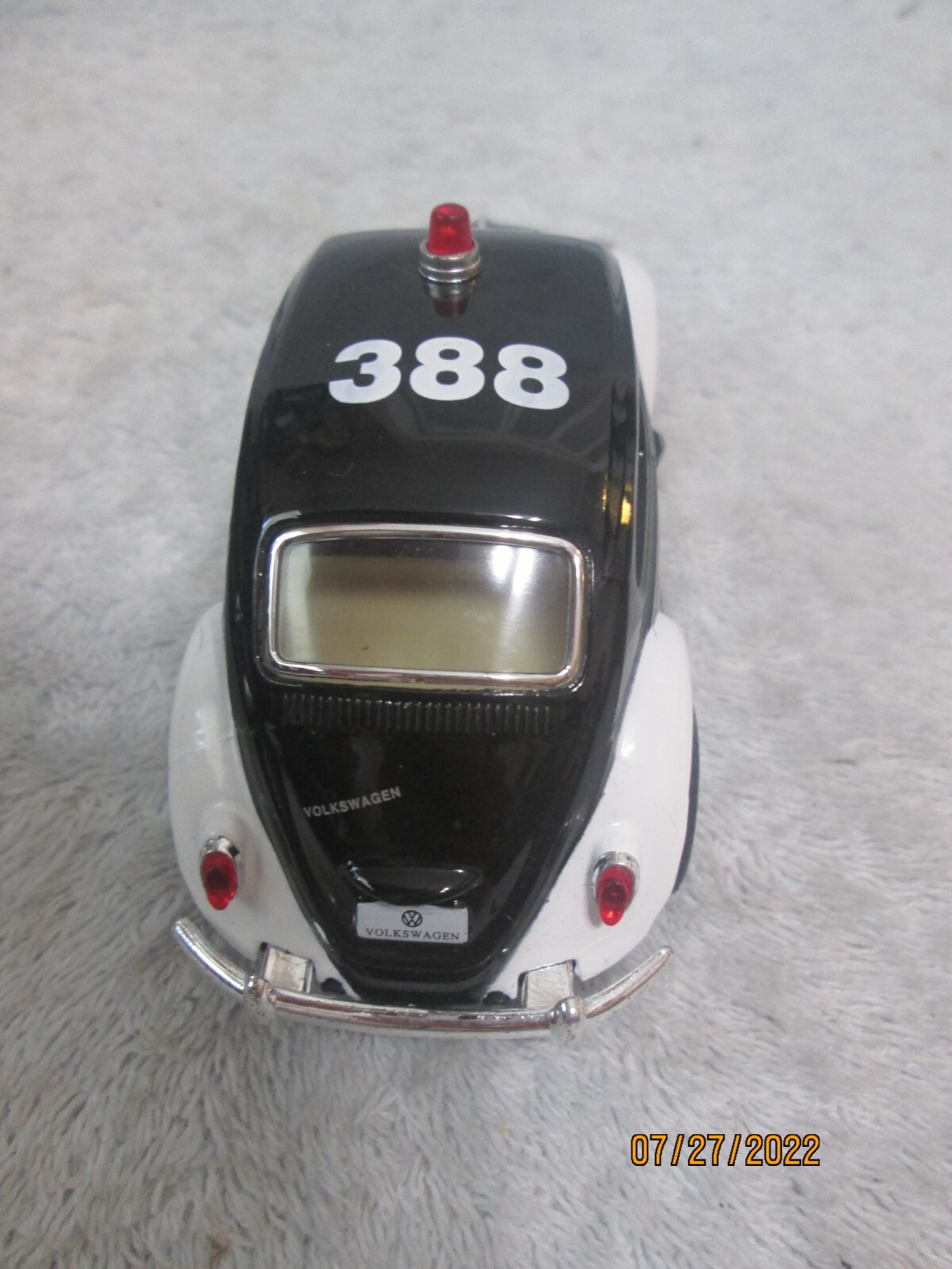 Set Of 3 Kintoy Die Cast Volkswagen Beetle 1967 Cars (2 Happy Flower 1 Police)