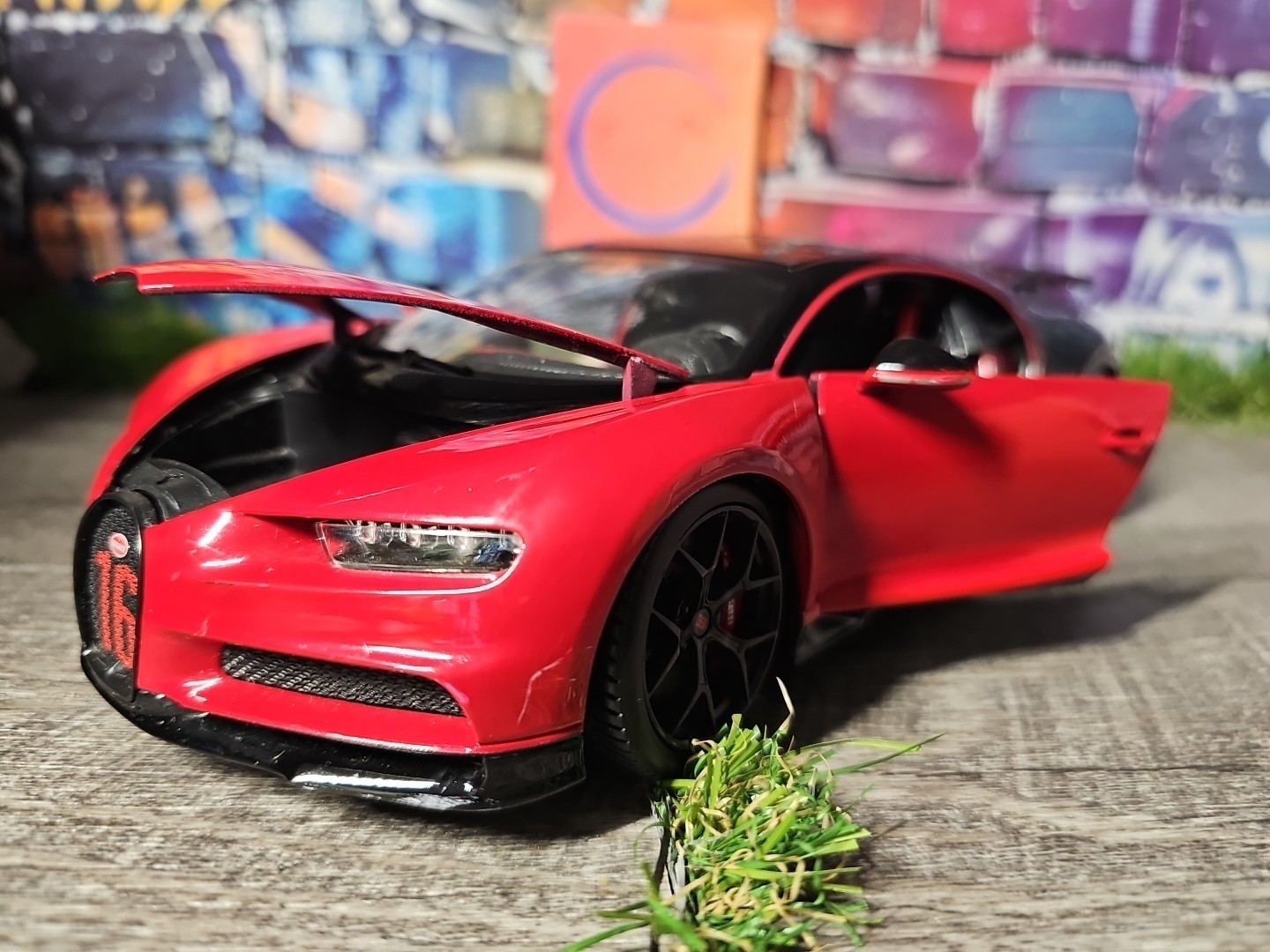 Bburago Black And Red Bugatti Chiron 1:18 Diecast Car NO BOX