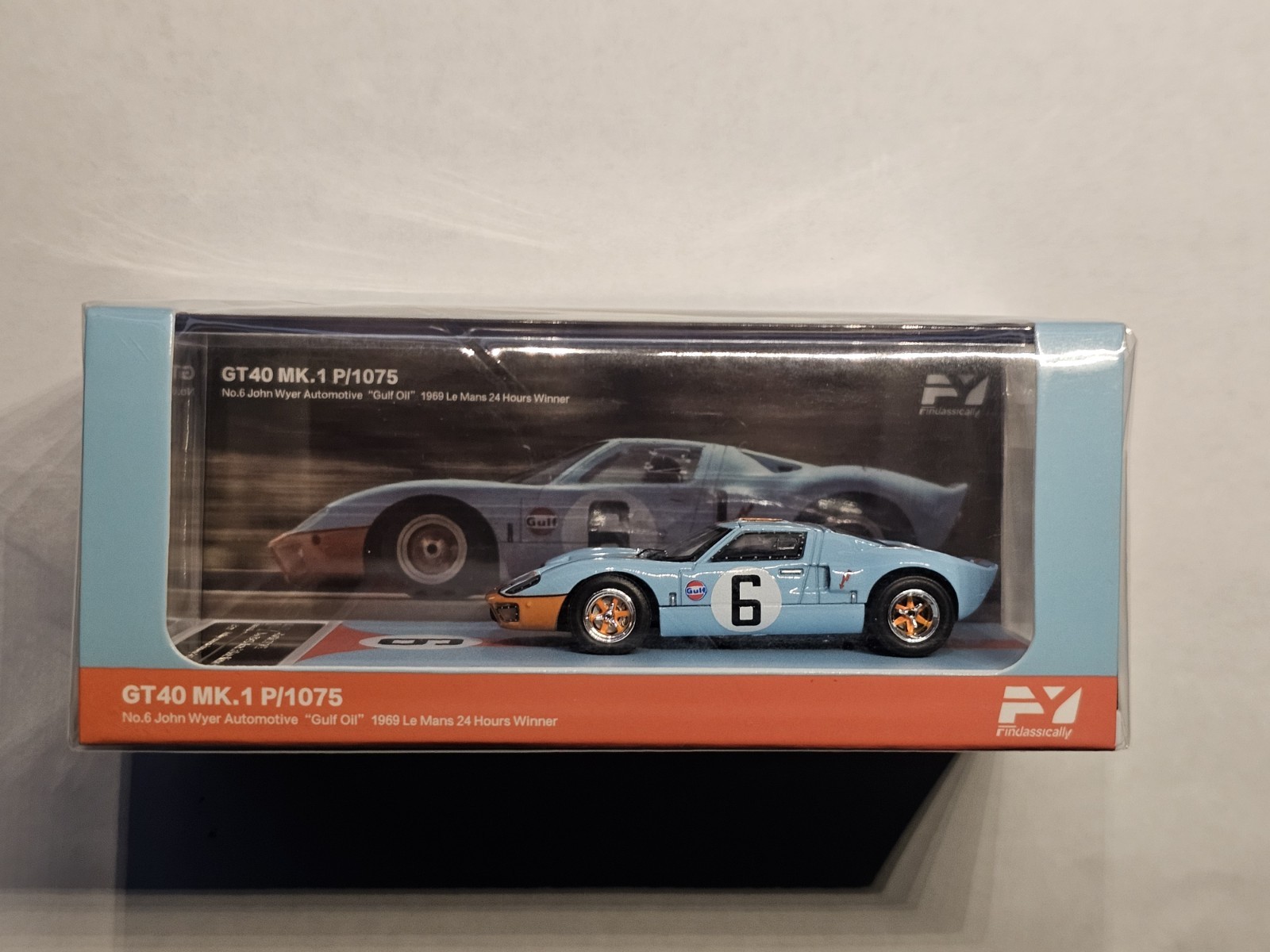 1/64 Ford GT 40 MK 1 No 6 John Wyer Gulf Livery 1969 Le Mans 24 Hour