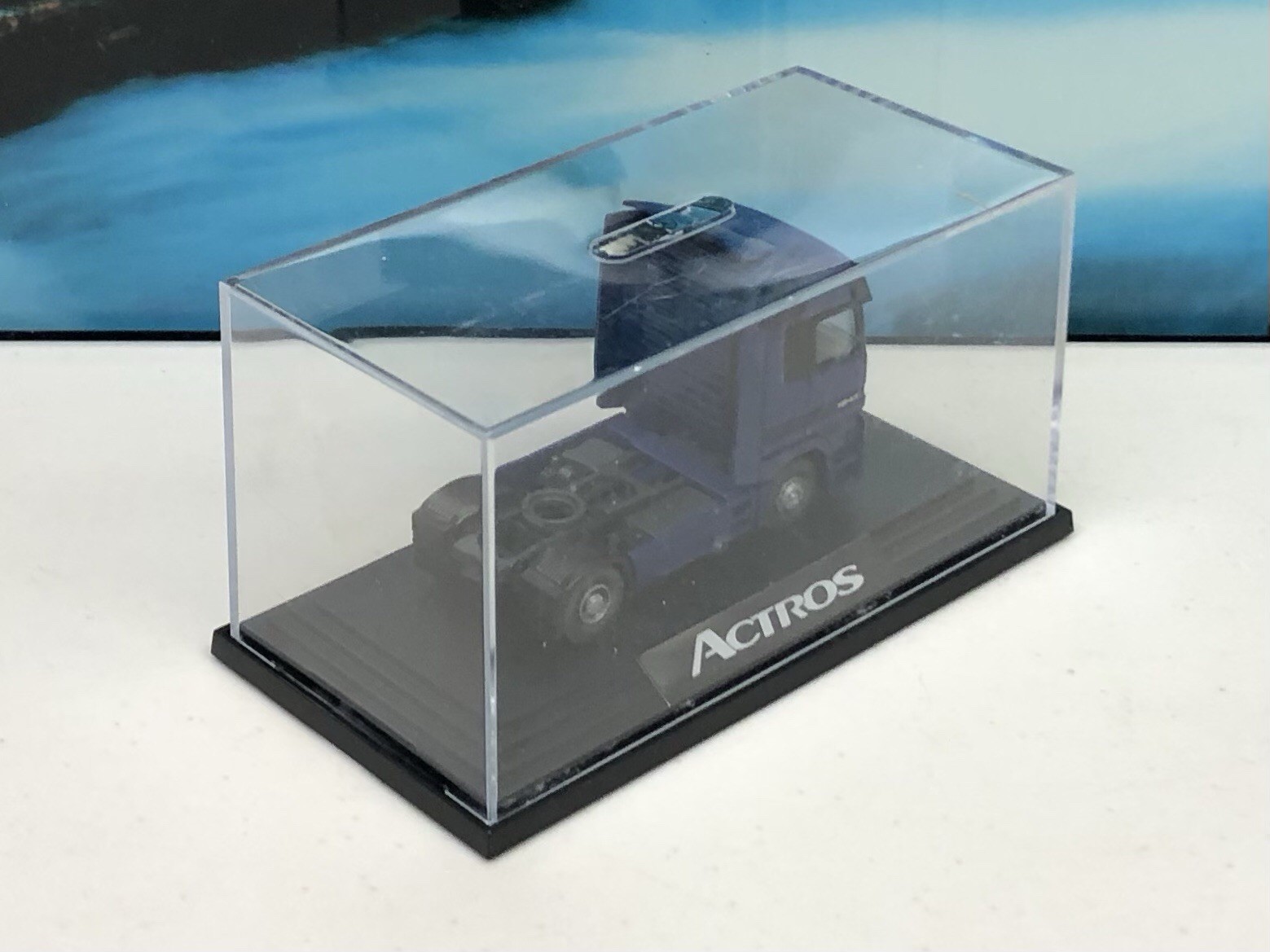 Actros Mercedes- Benz 1/64 Mini, Cab Only Brand New
