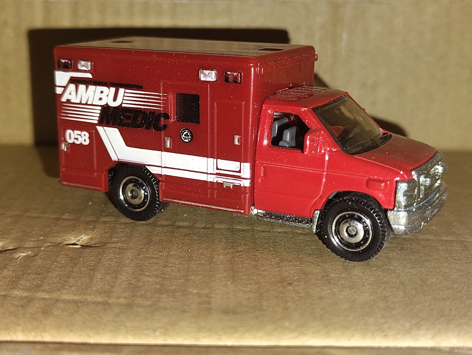 Loose Matchbox E-350 Ford Ambulance Red